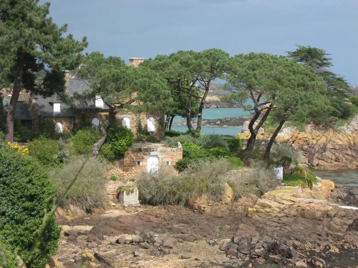 Bed and Breakfast Men Joliguet à Île-de-Bréhat Couette-café